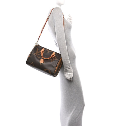 Louis Vuitton Reverse Monogram Giant Speedy Bandouliere 30 2 of 11