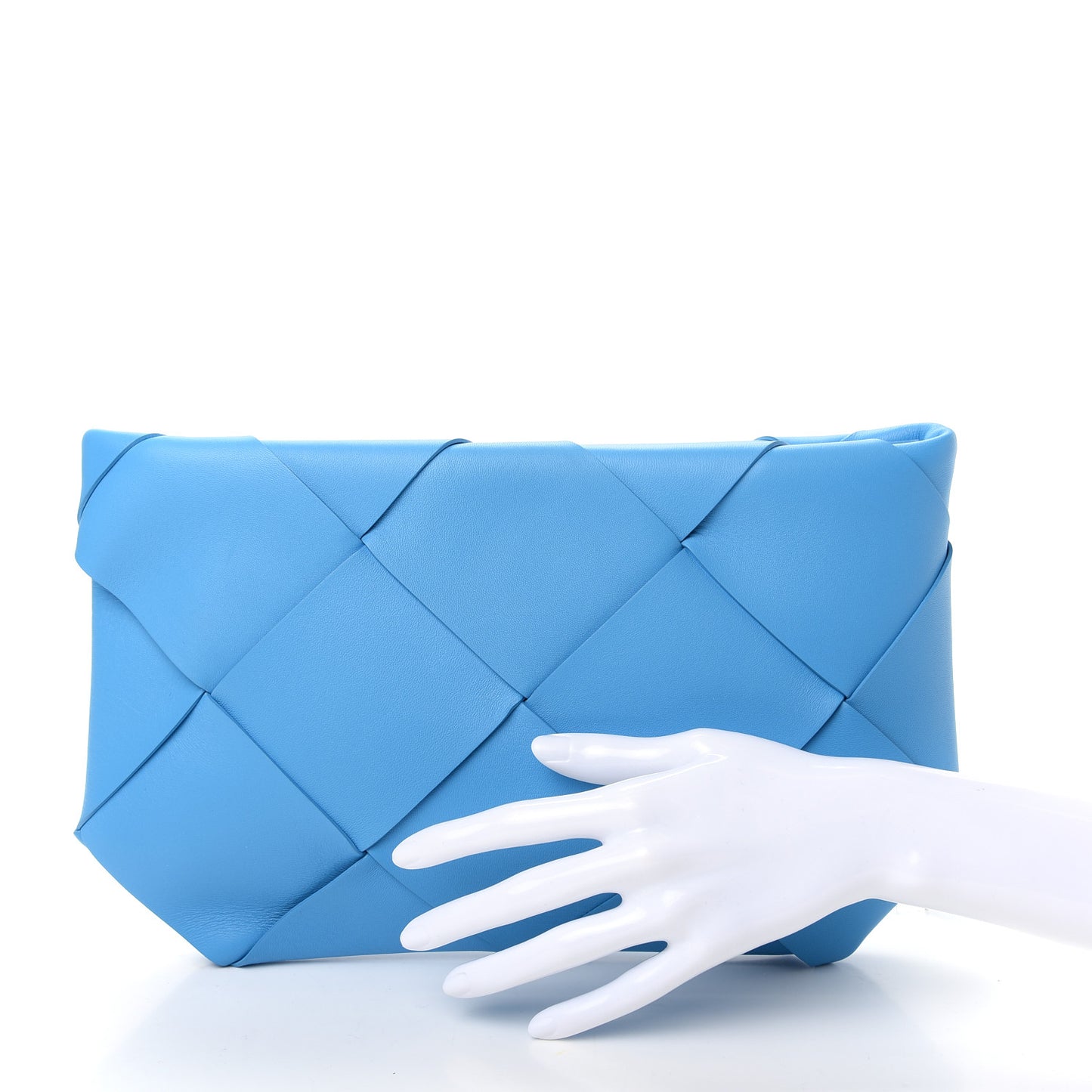 Nappa Maxi Blown Up Intrecciato Pouch Clutch Swimming Pool