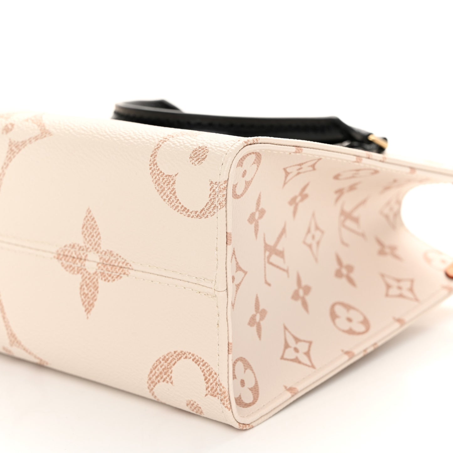 Monogram Dune Giant Onthego PM