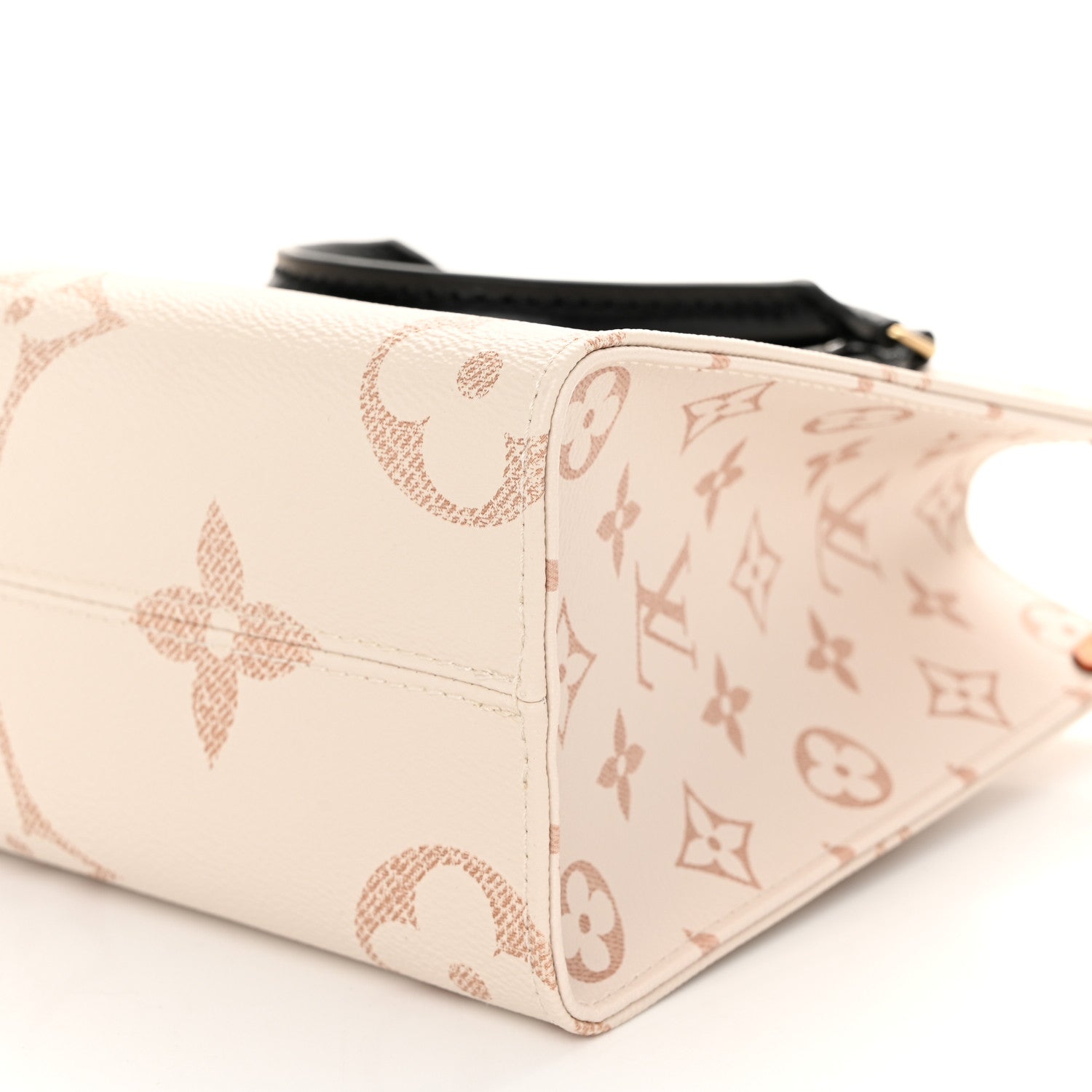 Louis Vuitton Monogram Dune Giant Onthego PM 9 of 9