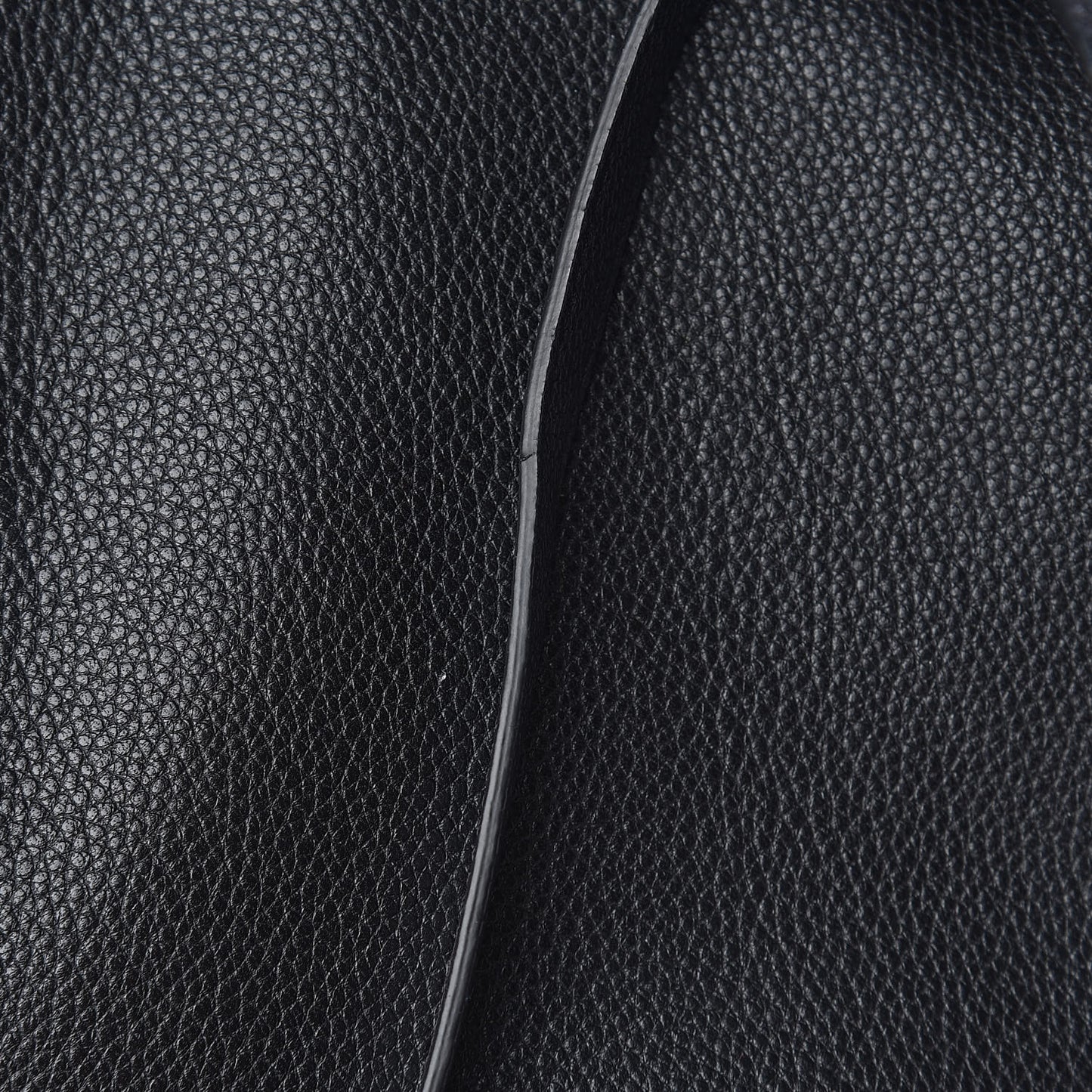 Soft Grained Calfskin Medium Belt Cabas Phantom Black