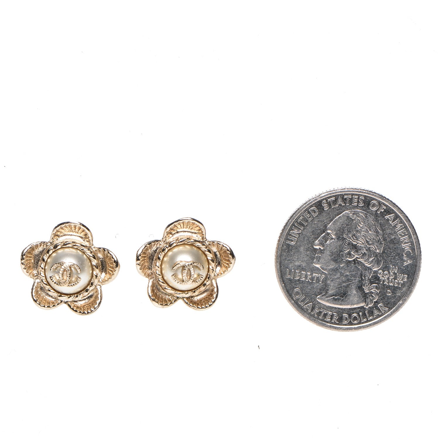 Chanel Pearl CC Flower Earrings Gold 2 of 4