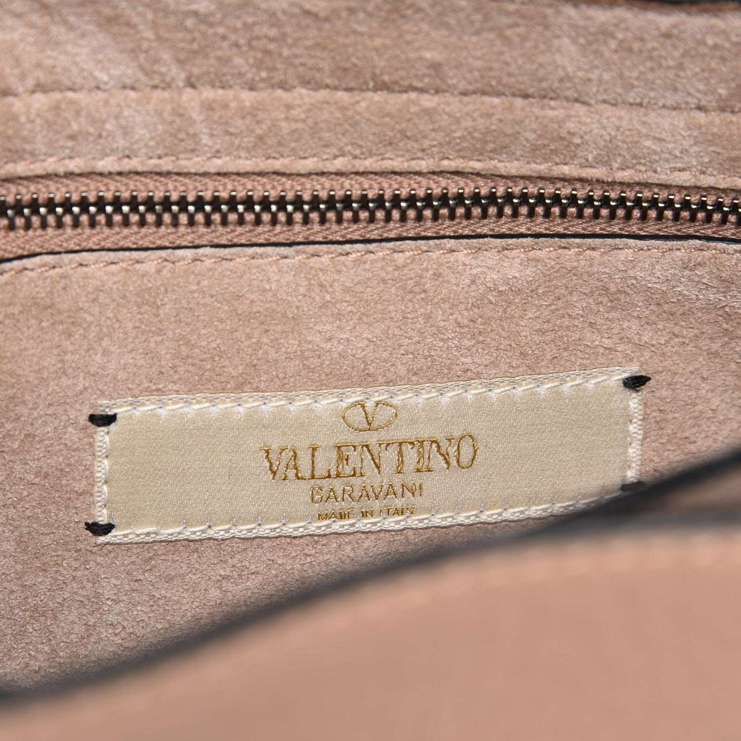 Valentino Garavani Pebbled Calfskin Medium Rockstud Rolling Flap Saddle Bag Soft Noisette 7 of 8