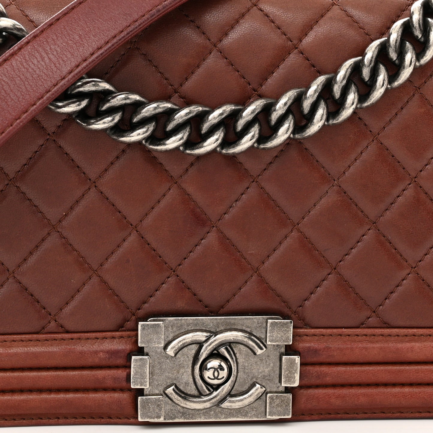 Lambskin Quilted Medium Boy Flap Burgundy