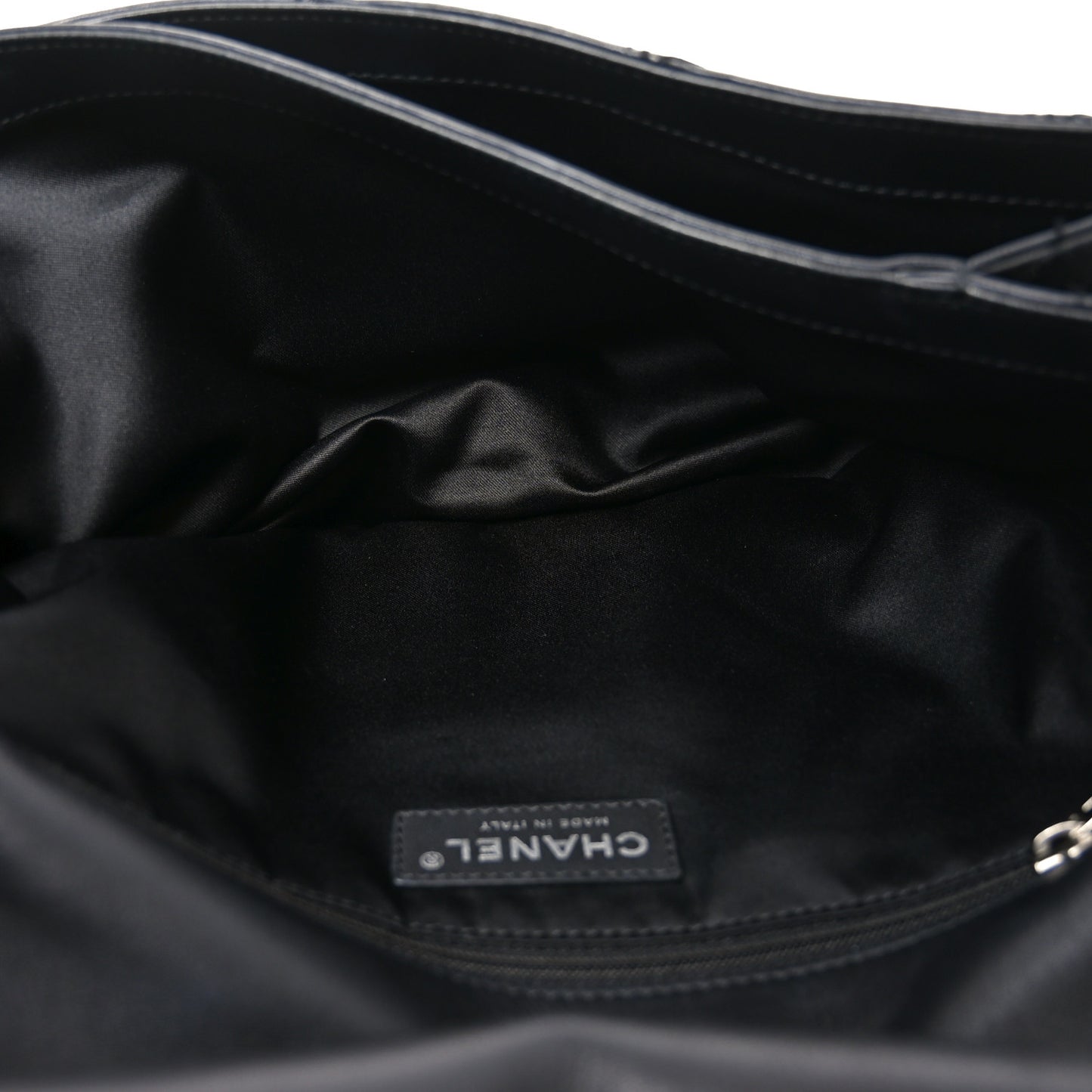 Lambskin Ultimate Stitch Maxi Flap Black
