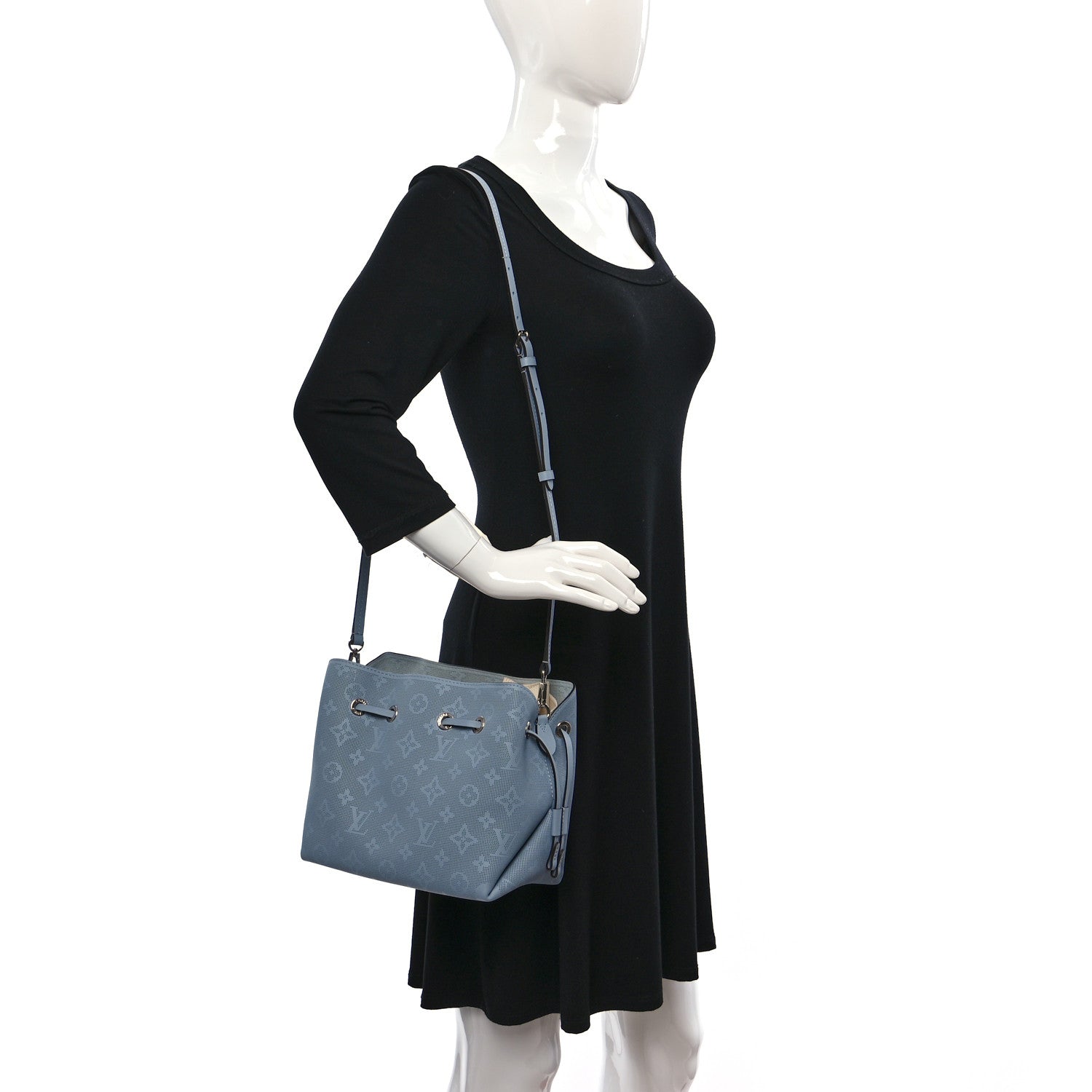Louis Vuitton Calfskin Reverse Mahina Bella Horizon Blue 2 of 9