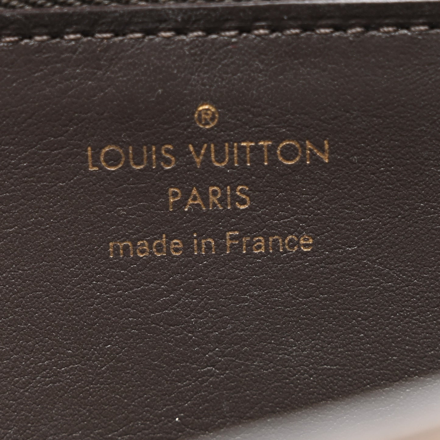 Taurillon Capucines Wallet Galet