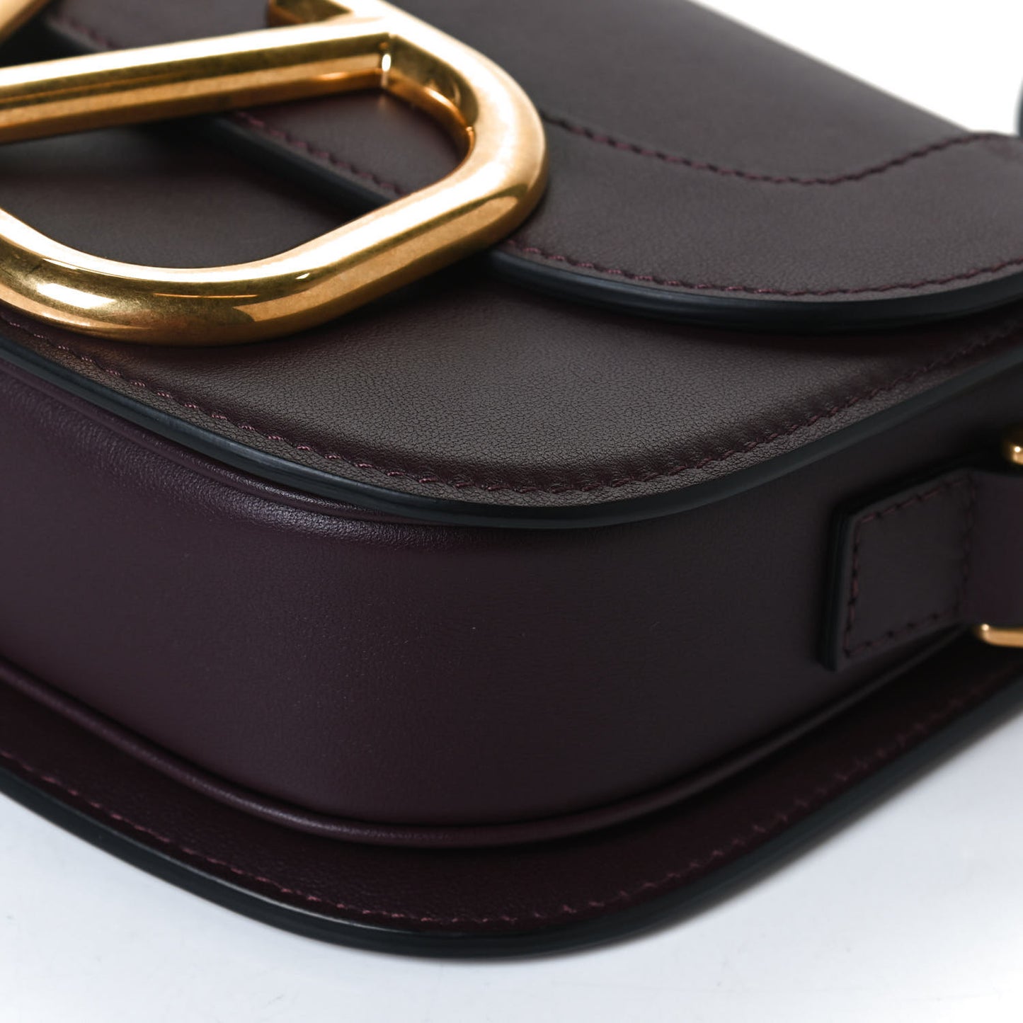 Smooth Calfskin Supervee Shoulder Bag Rubin