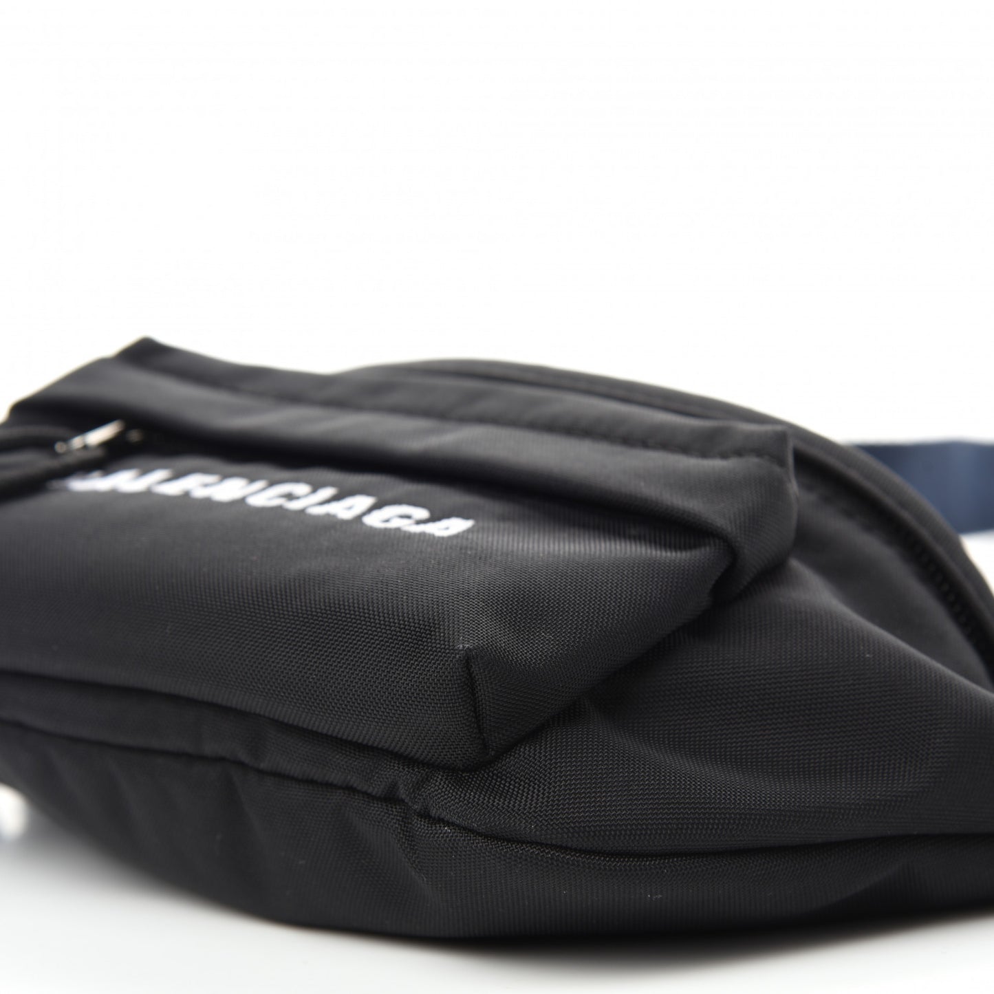 Sport Nylon Logo Embroidered Wheel Belt Bag Black White