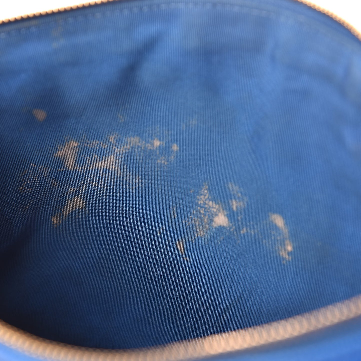 Caviar Ombre Medium Cosmetic Case Blue