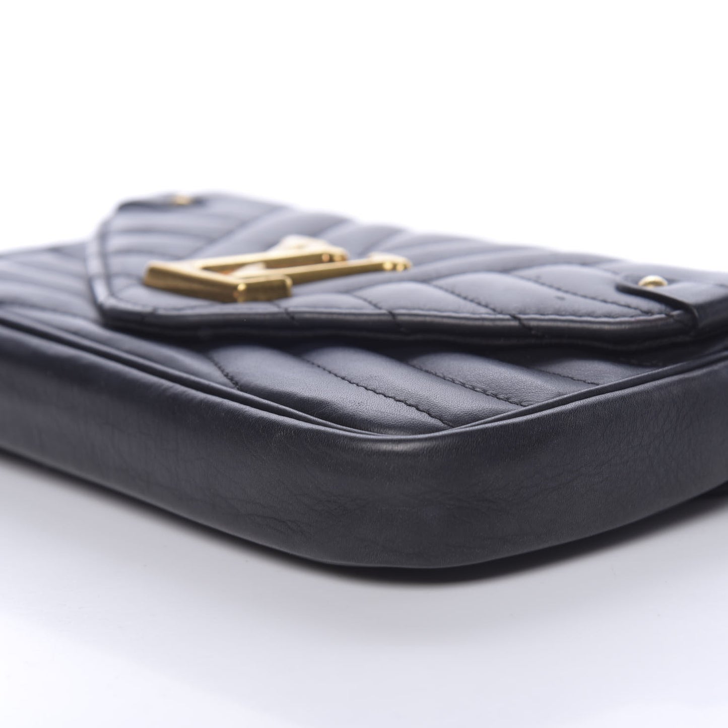 Calfskin New Wave Chain Pochette Black