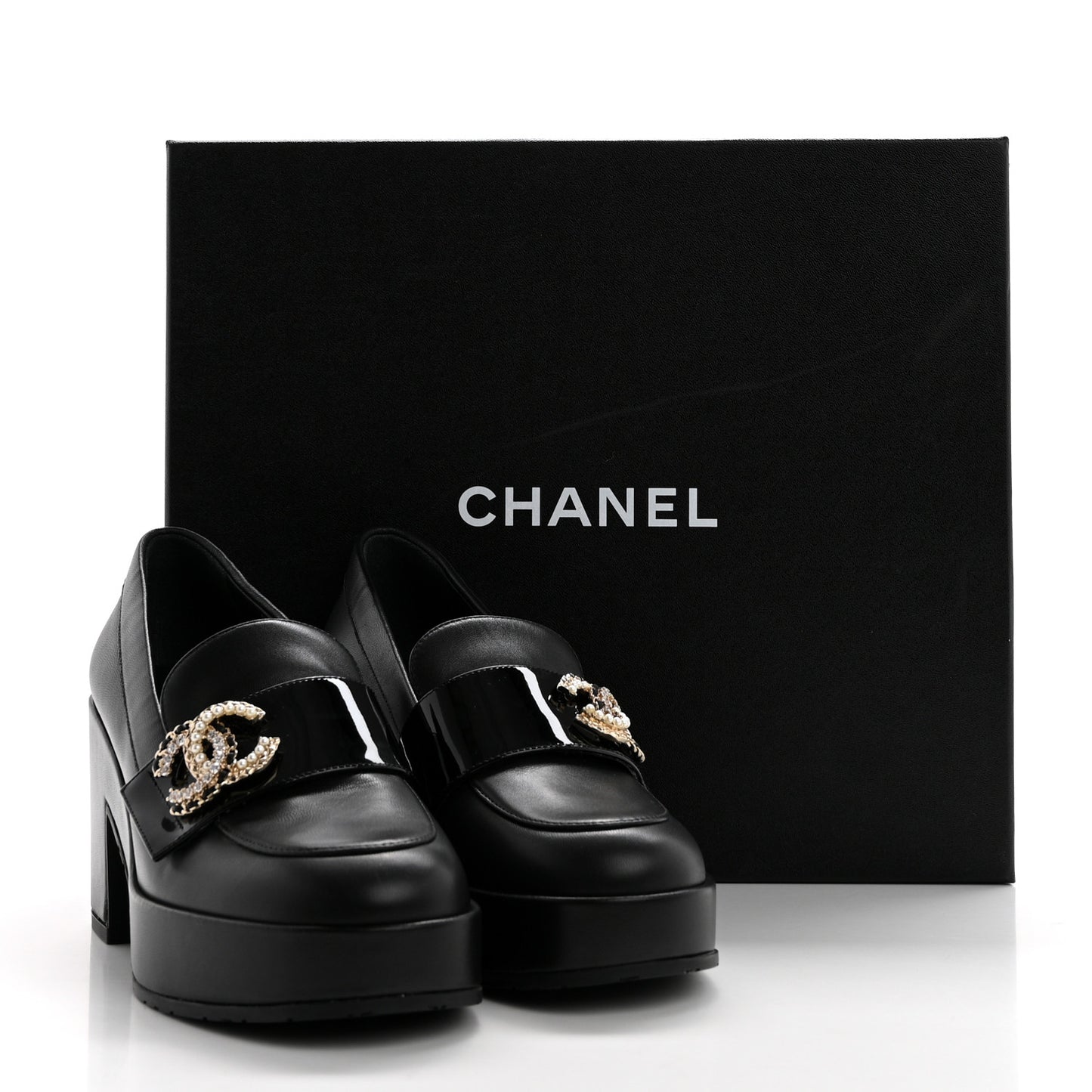 Lambskin Pearl Crystal Quilted CC Loafers 36 Black