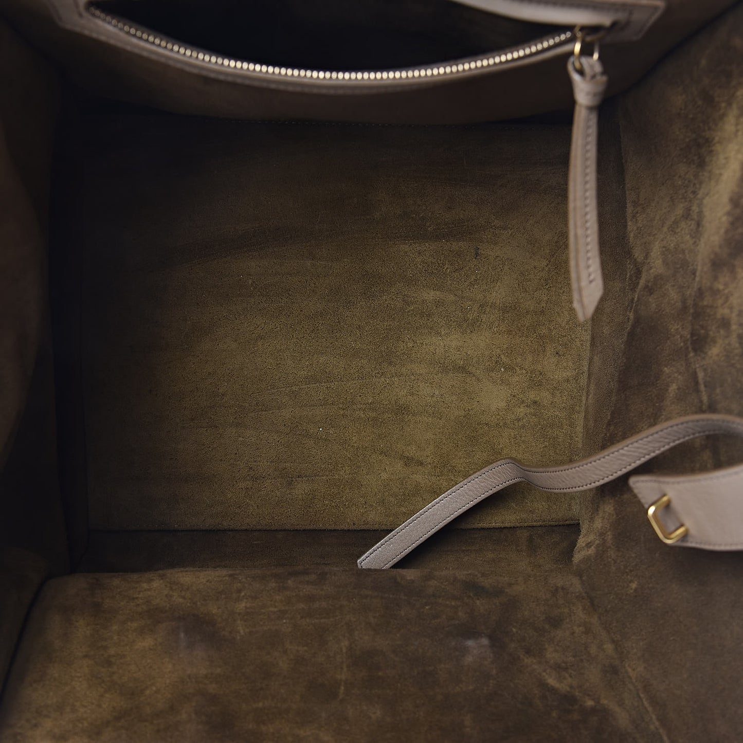 Supple Calfskin Medium Phantom Luggage Beige