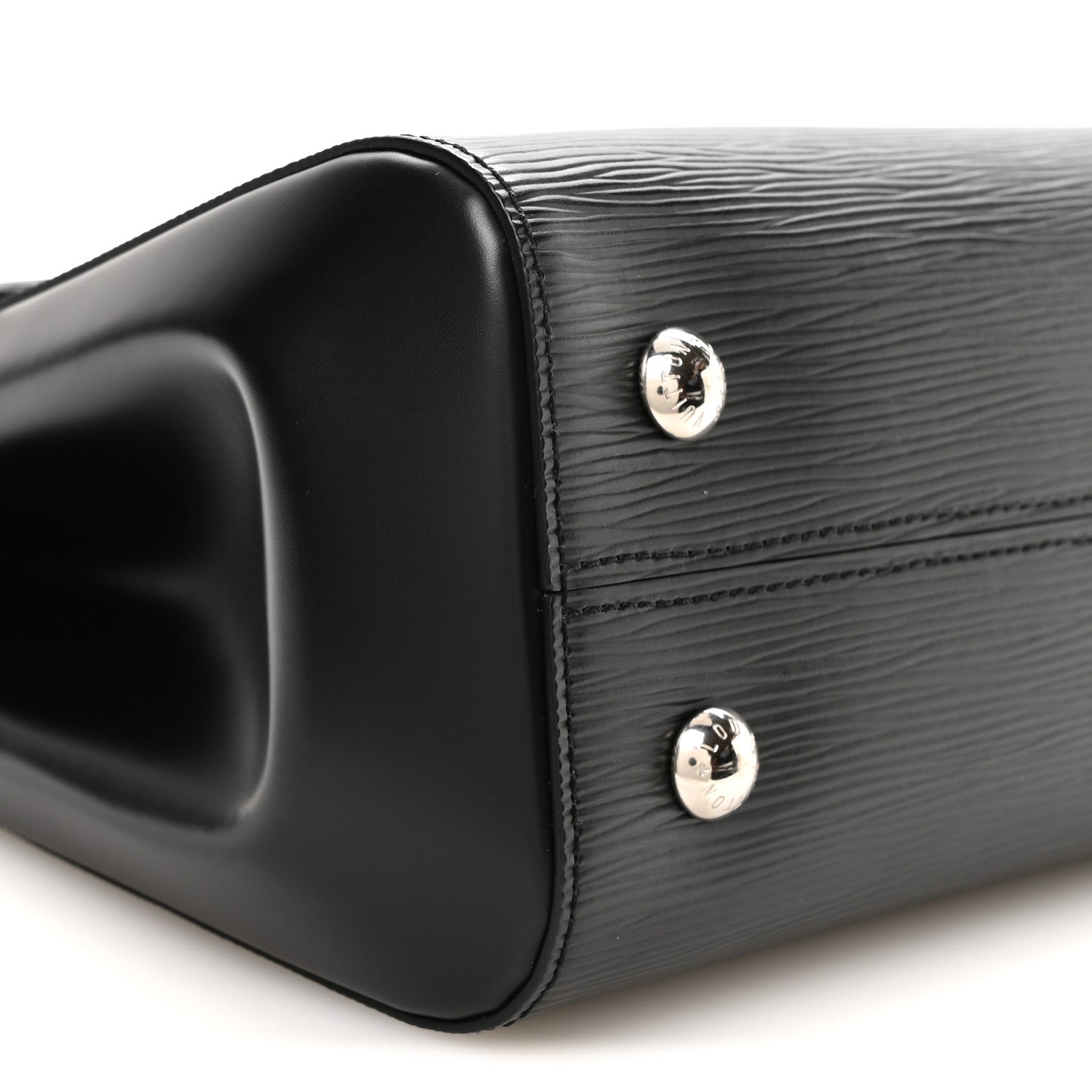 Louis Vuitton Epi Cluny MM Black 9 of 10