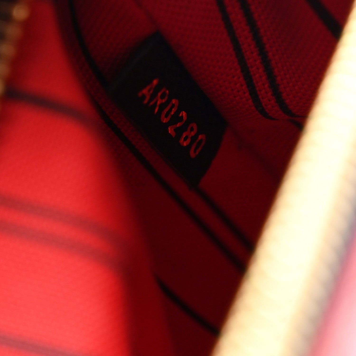 Louis Vuitton Empreinte Pochette Metis Marine Rouge 6 of 9