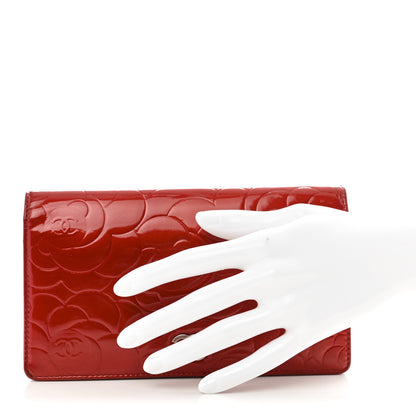 Chanel Patent Camellia Embossed Yen Wallet Red 2 of 9