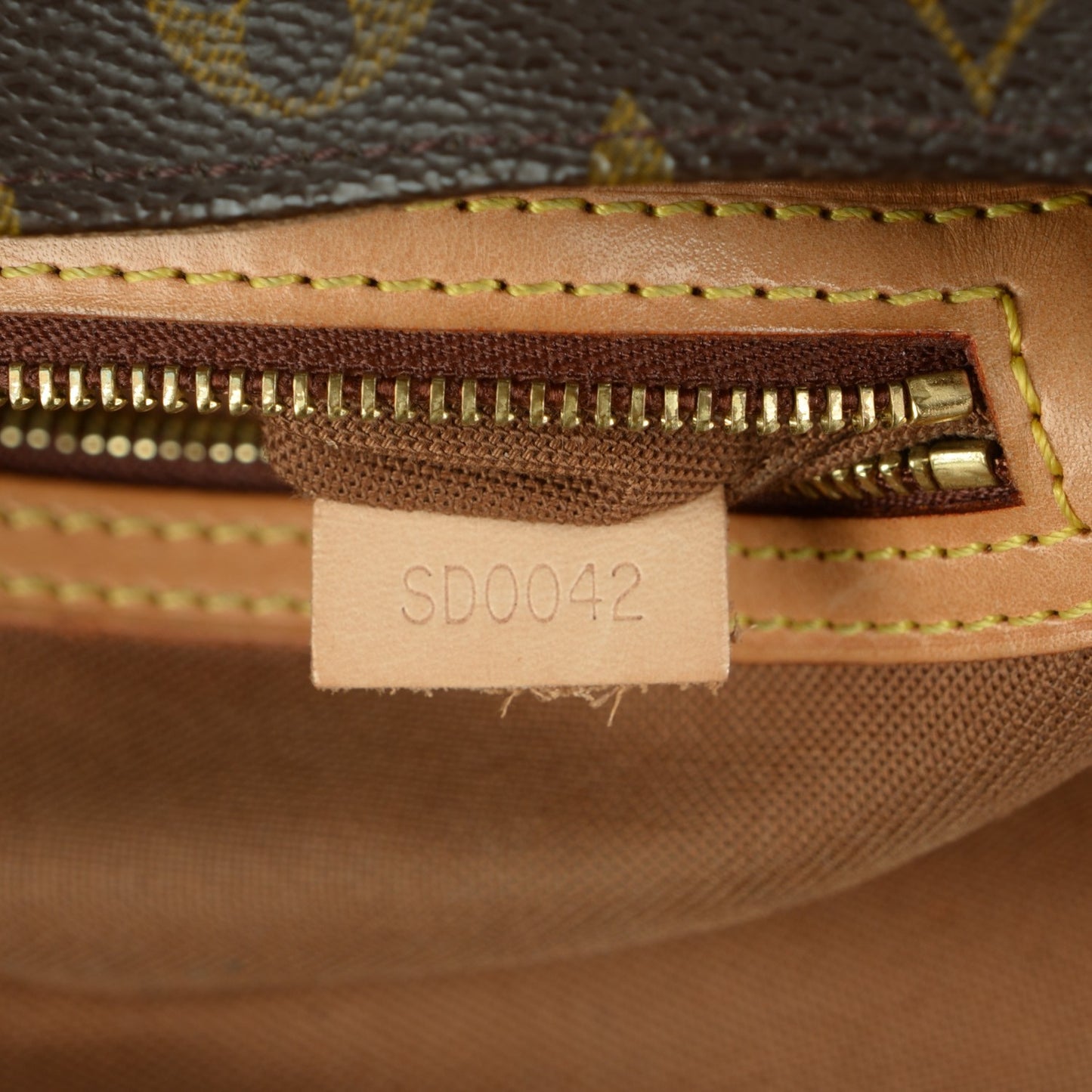 Monogram Mini Looping