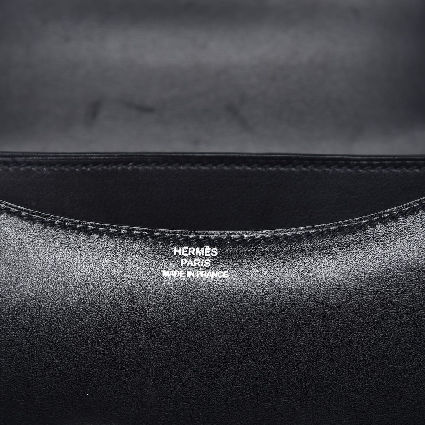 Tadelakt Constance 18 Black
