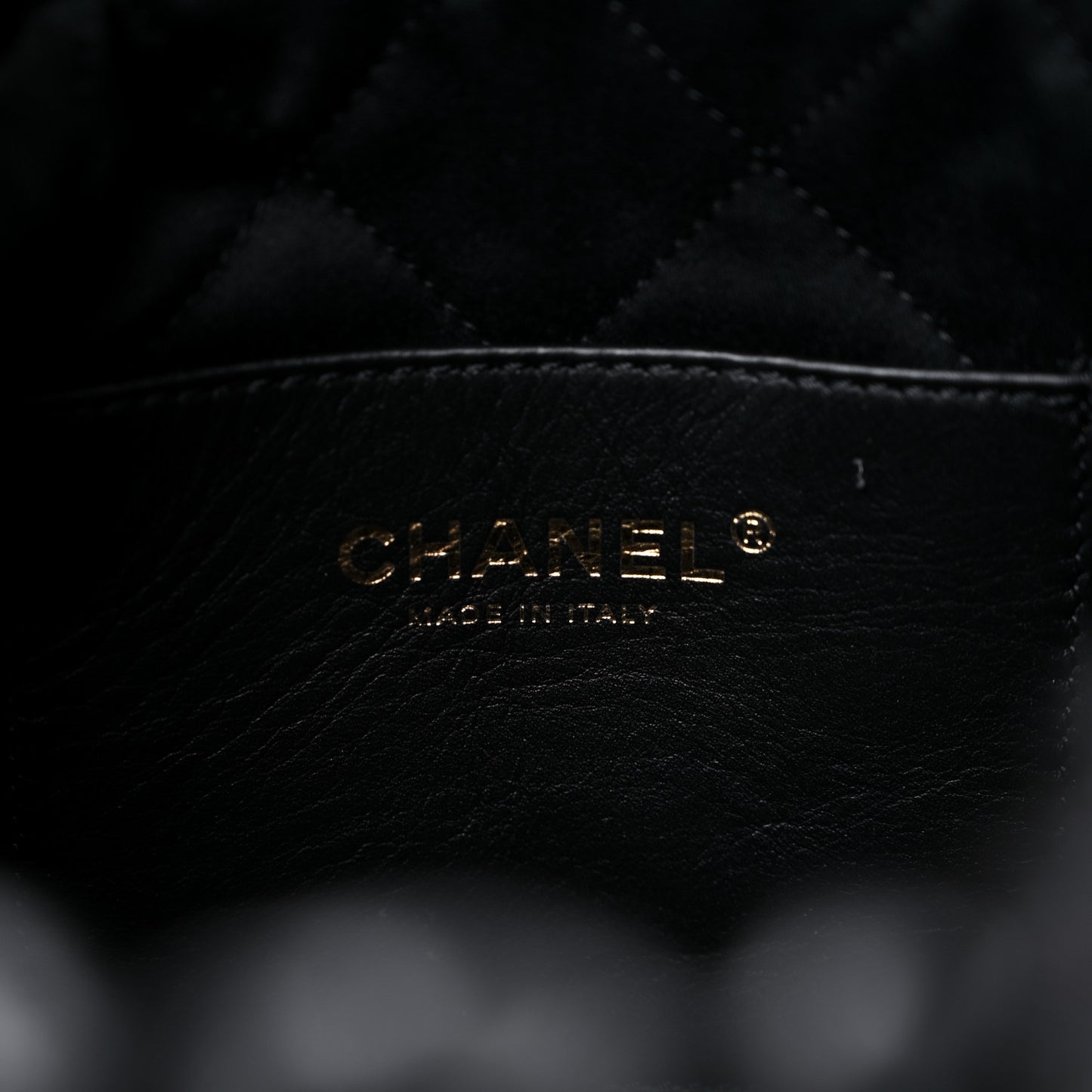 Shiny Crumpled Calfskin Quilted Pearl Mini Chanel 22 Black