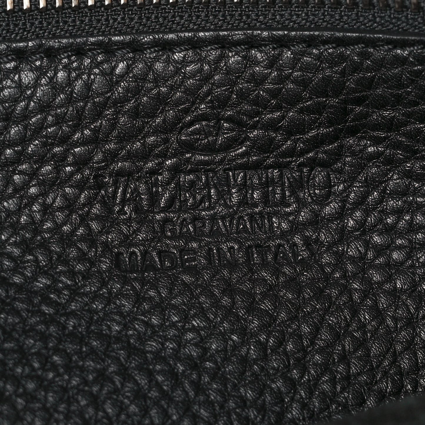 Pebbled Calfskin Small Rockstud Flip-Lock Messenger Bag Black