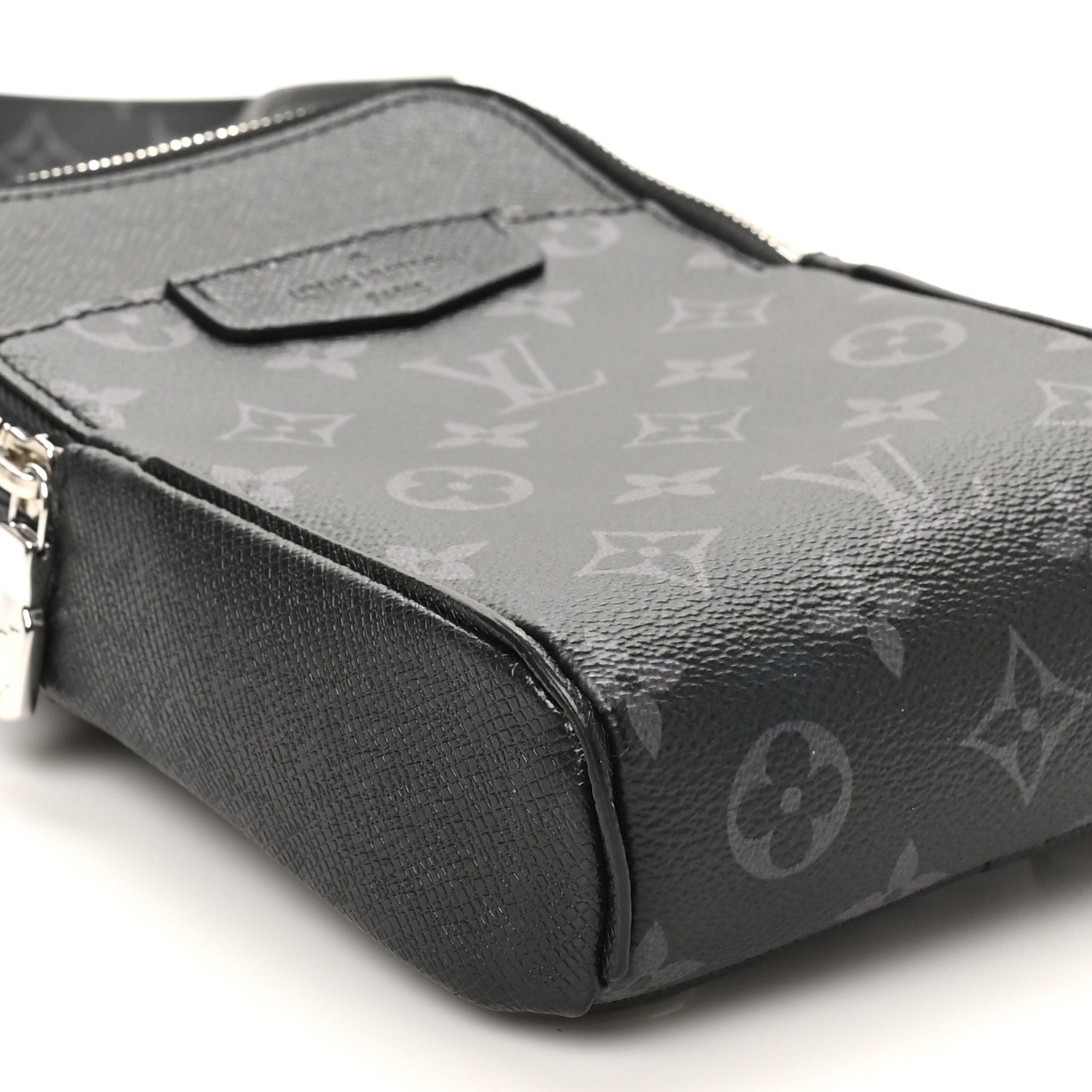 Louis Vuitton Taigarama Outdoor Slingbag Black 8 of 10
