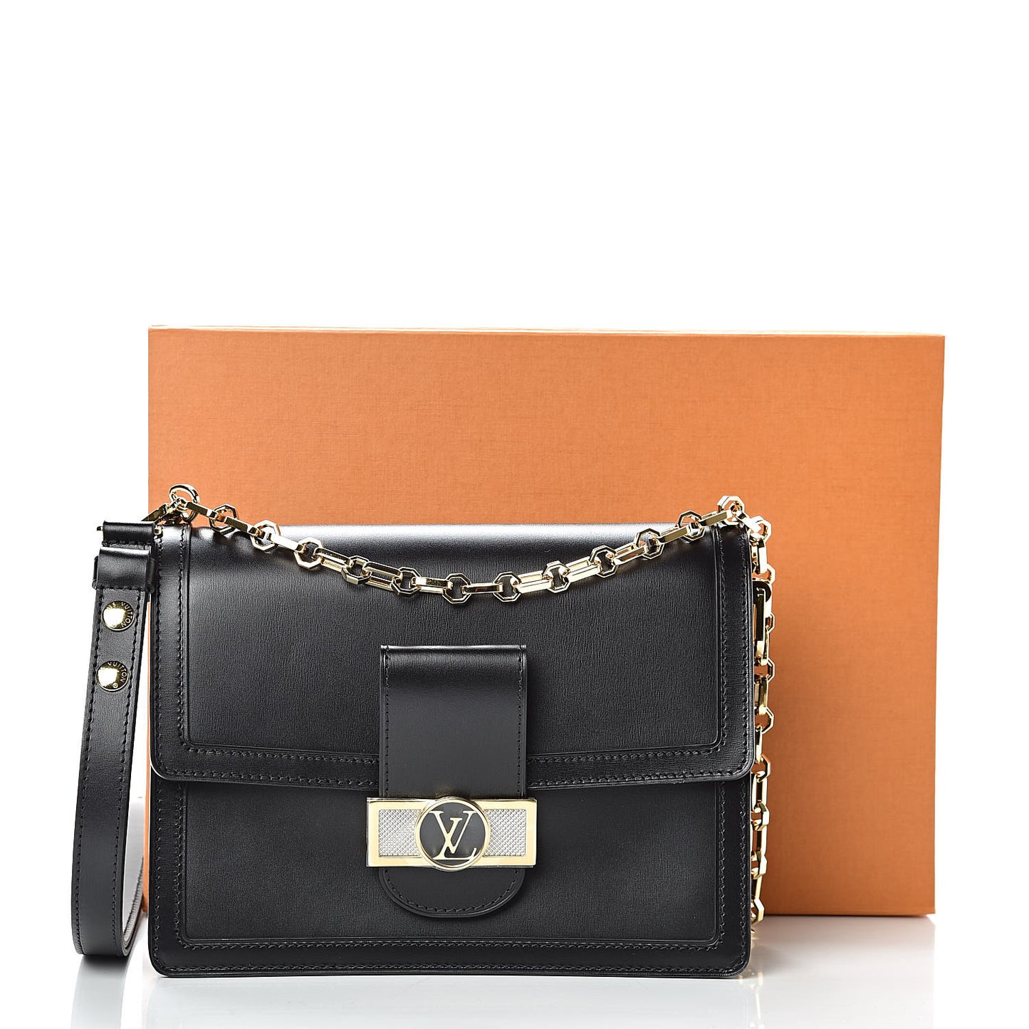 Smooth Calfskin Dauphine MM Black