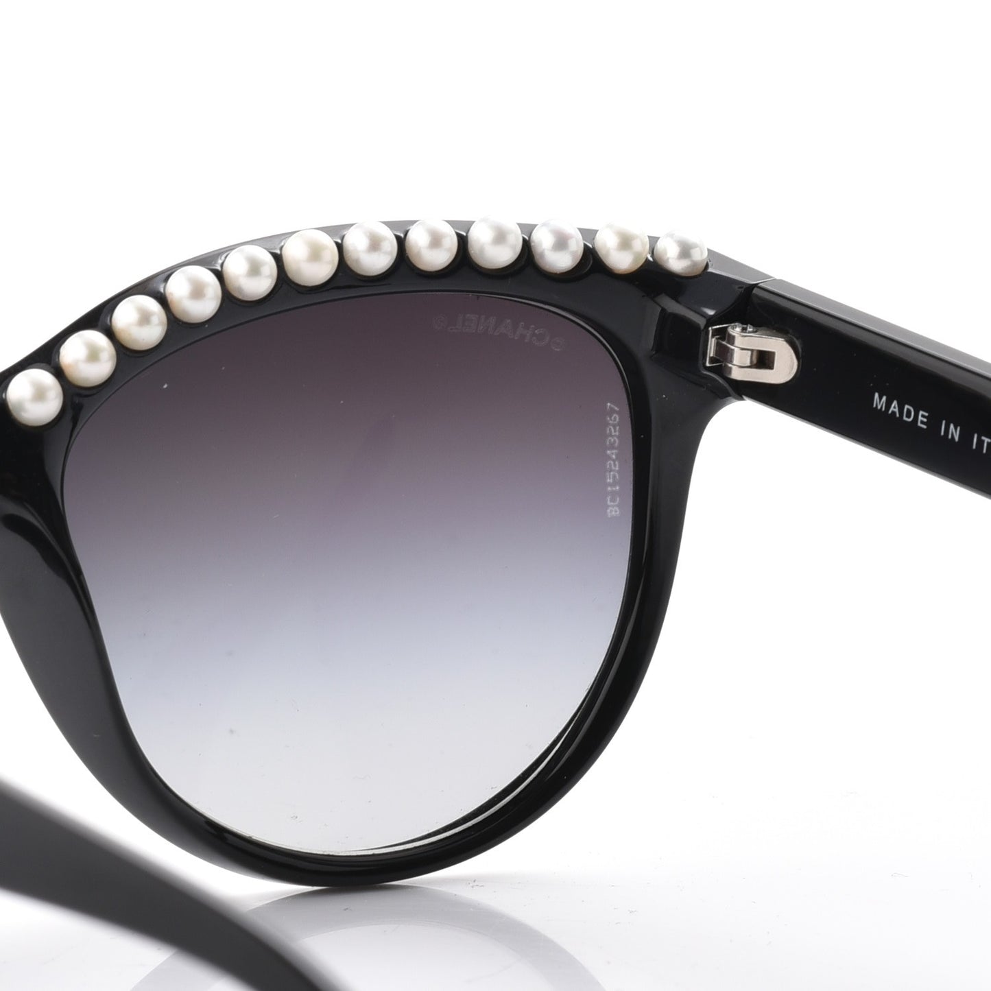Freshwater Cultured Pearl Butterfly Sunglasses 6040-H Black