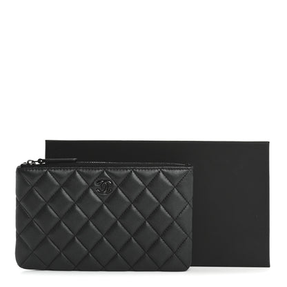 Chanel Pearly Lambskin Quilted Cosmetic Case So Black 3 of 8