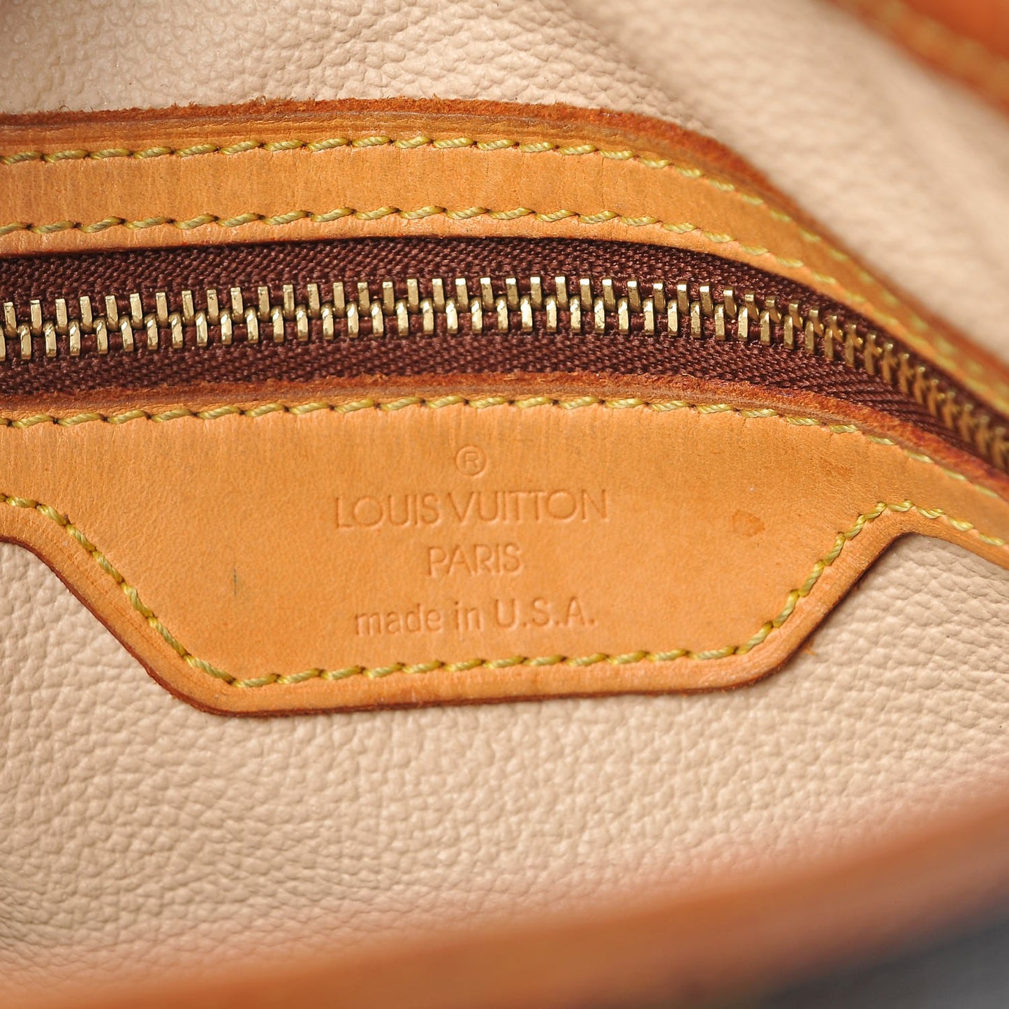 Monogram Petit Bucket 23