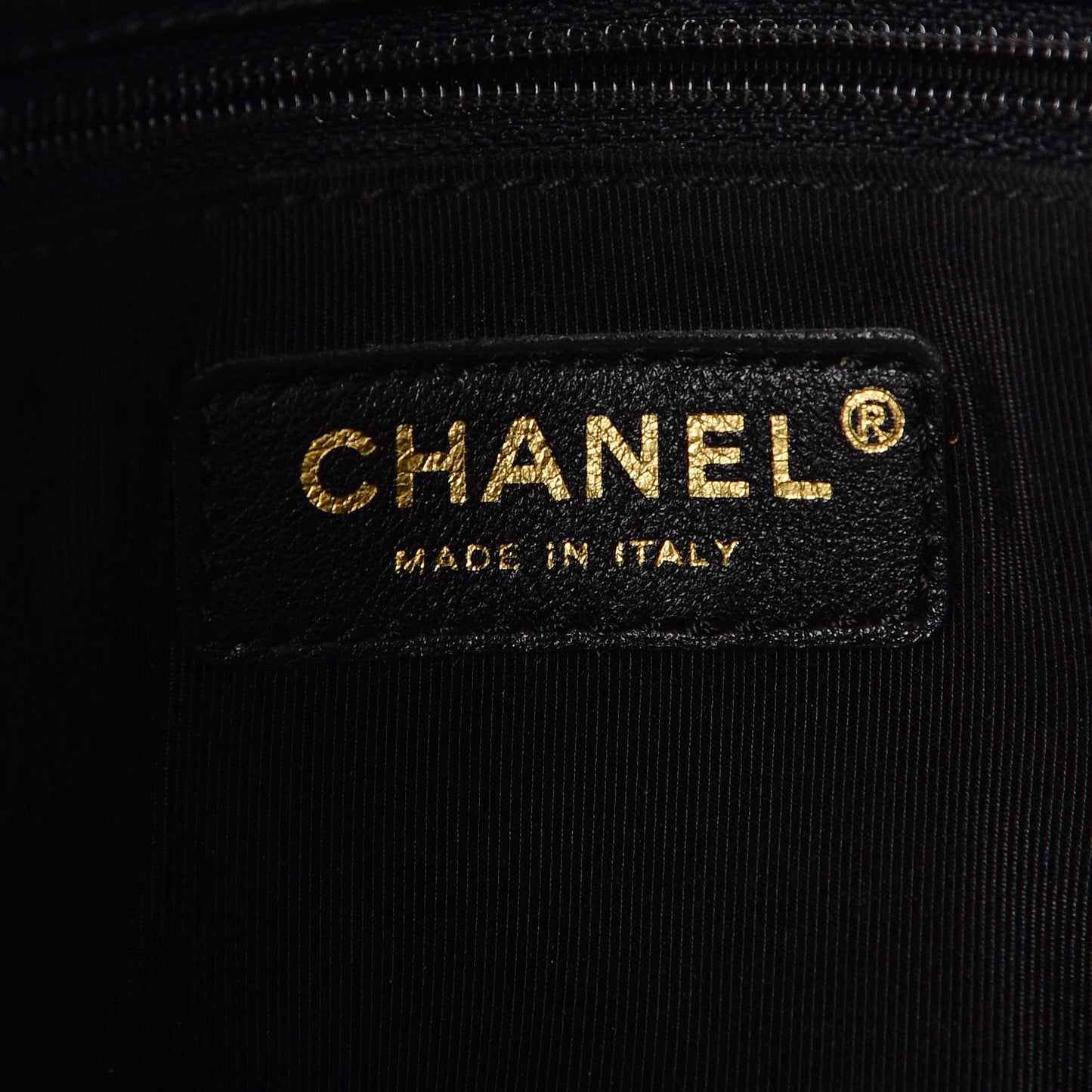 Velvet Quilted Medium Flap Black White