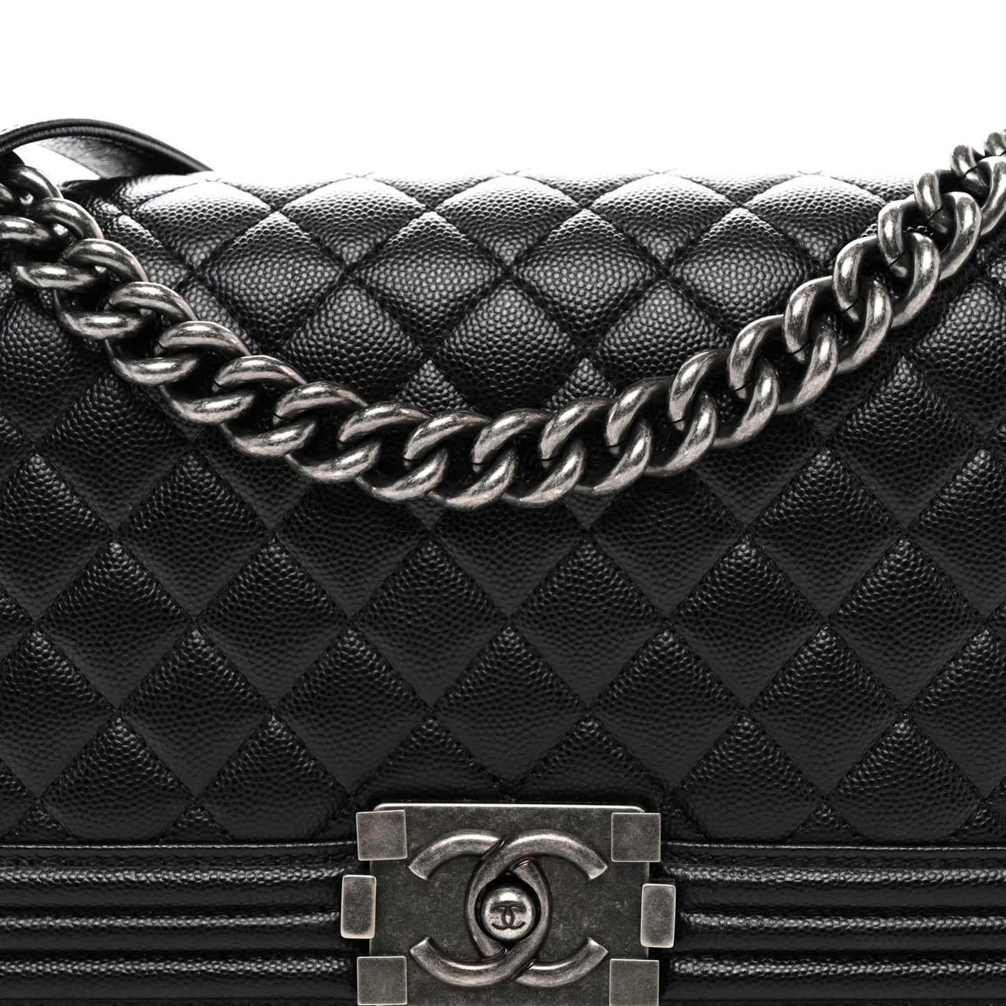 Caviar Quilted Medium Boy Flap Black