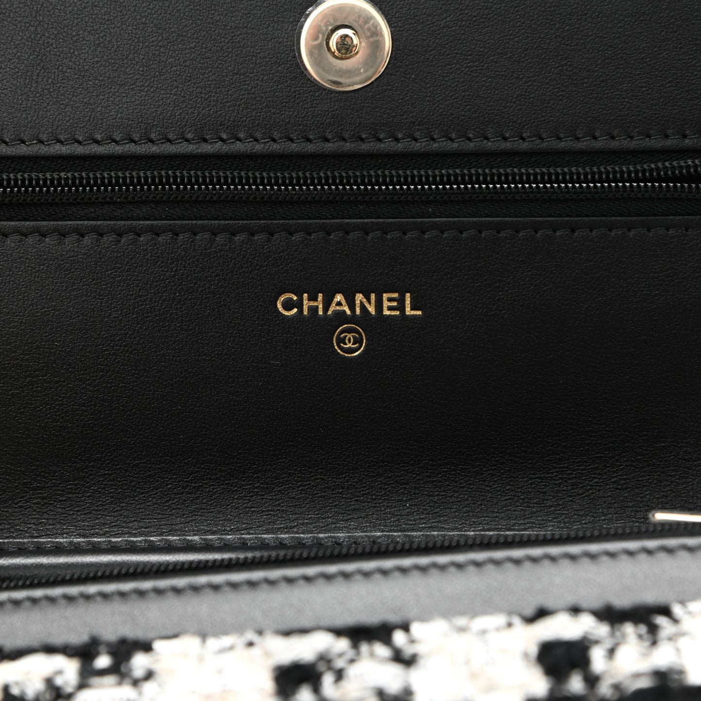 Tweed Quilted Wallet On Chain WOC Black Ecru White