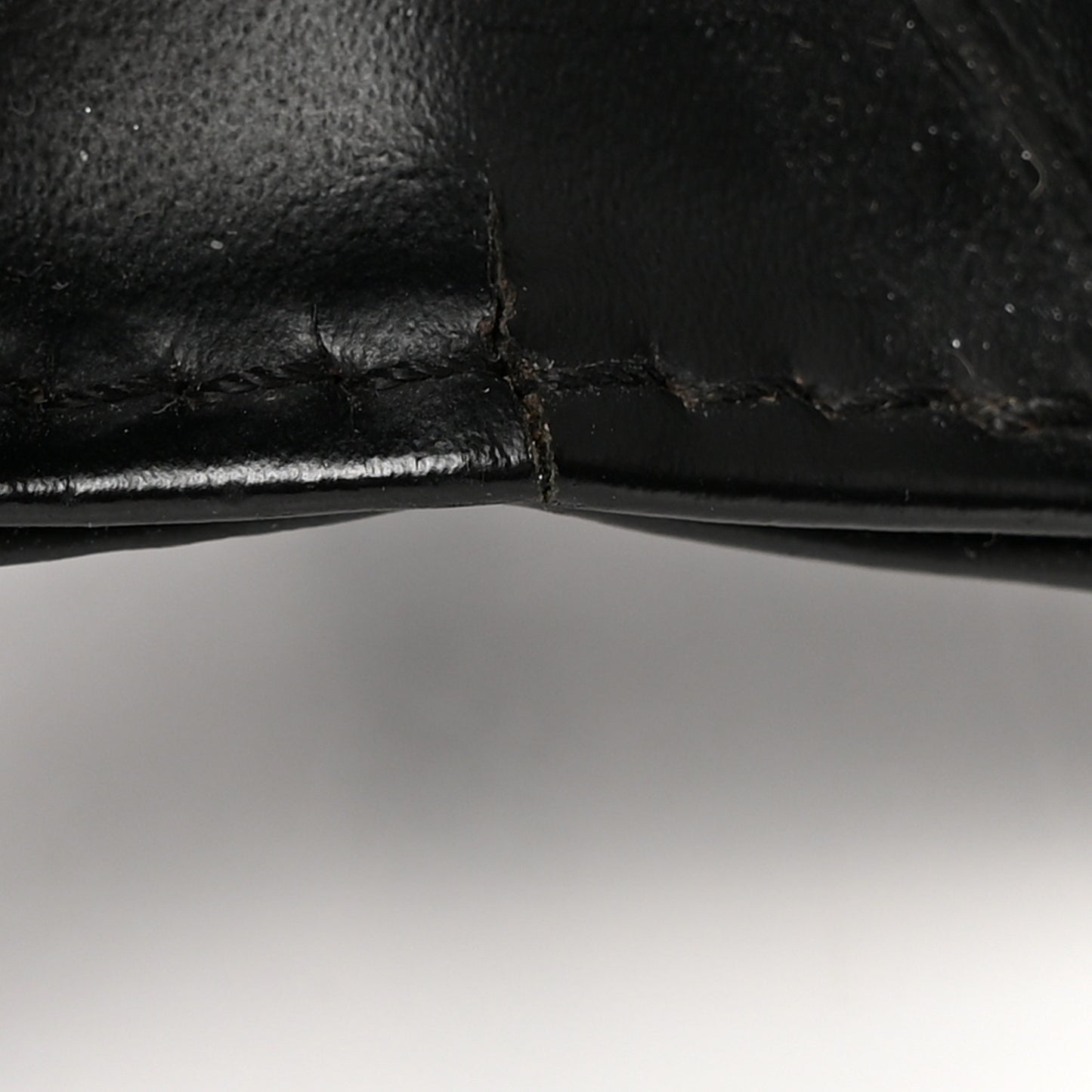 Epi Pochette Sellier Dragonne Clutch Black
