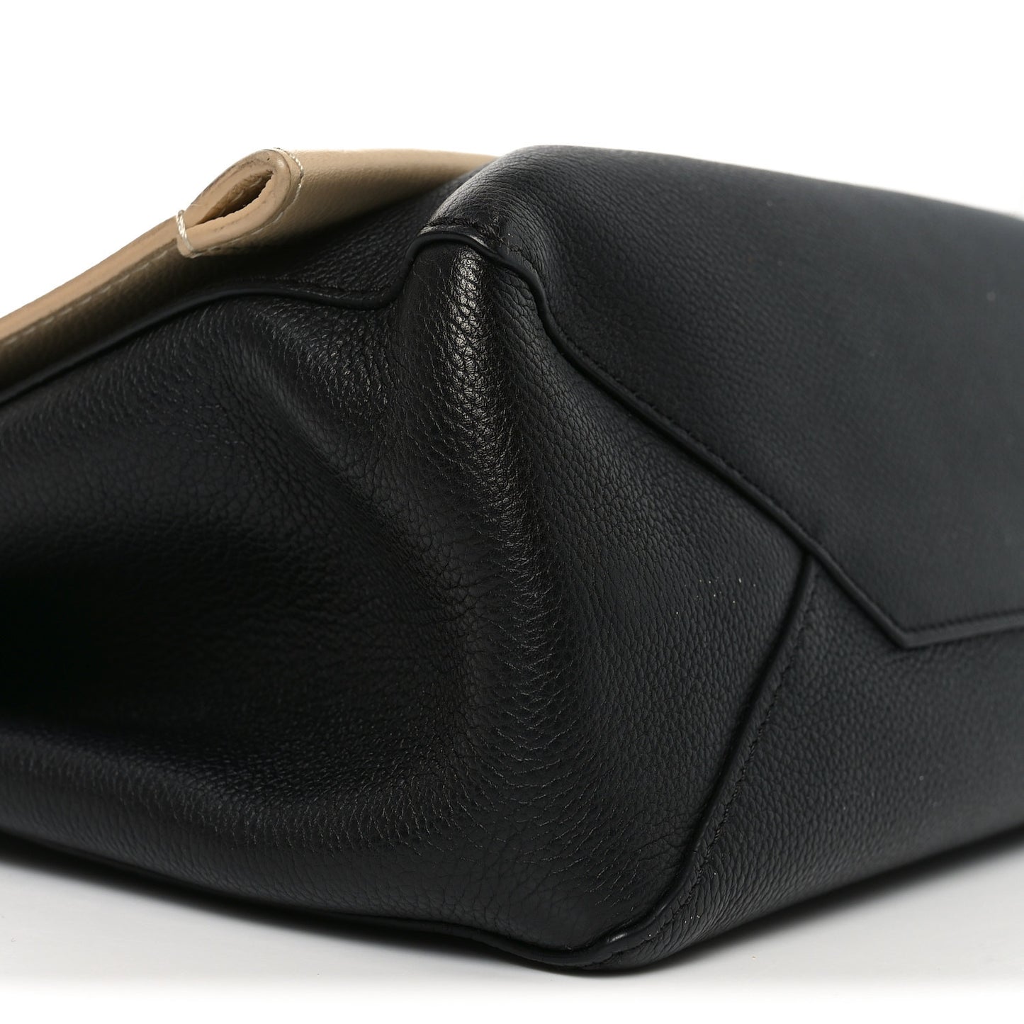 Soft Calfskin Lockme II Top Handle Vanille Black