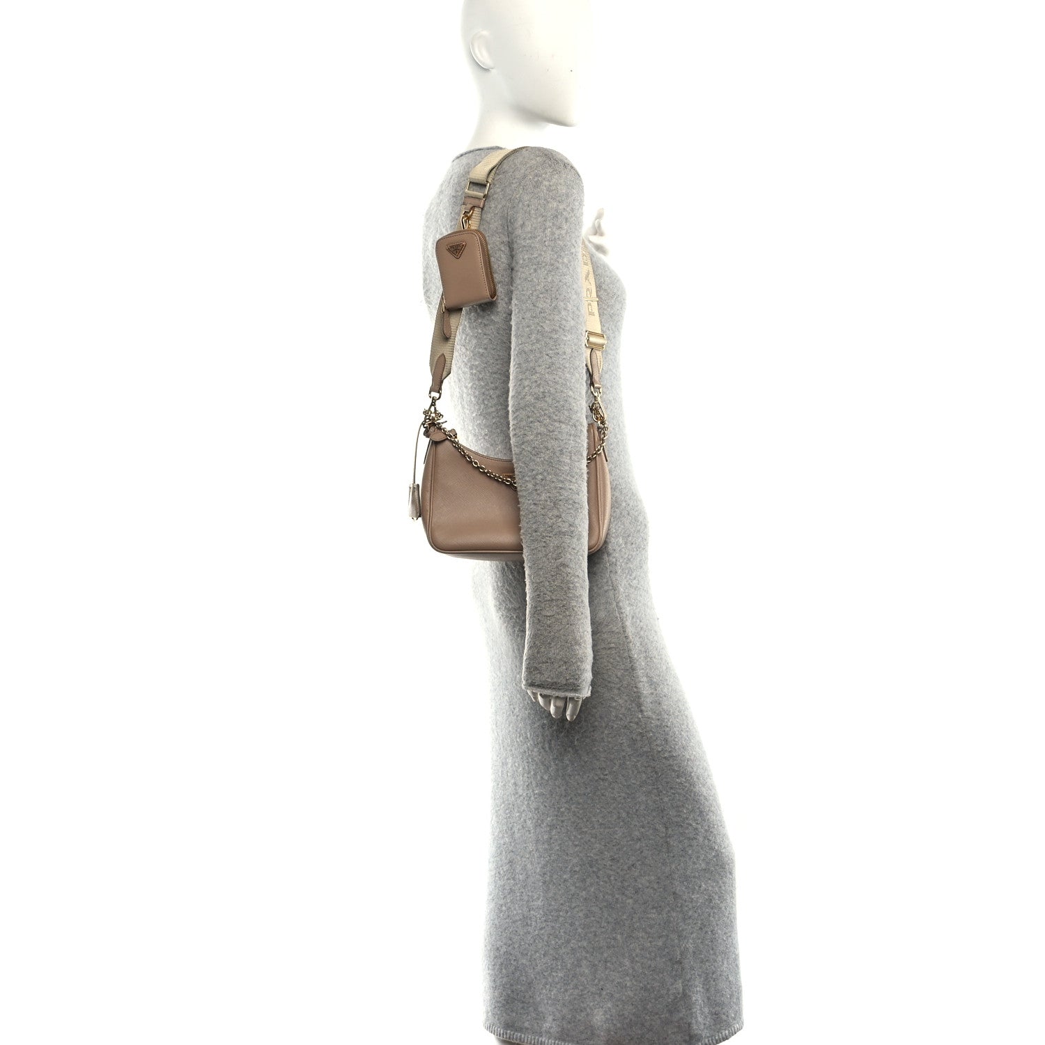 Prada Saffiano Lux Re-Edition 2005 Shoulder Bag Cammeo 2 of 10