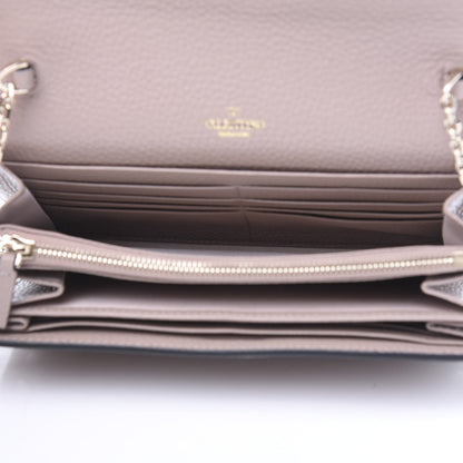 Valentino Garavani Pebbled Calfskin Rockstud Envelope Wallet on Chain Poudre 5 of 12