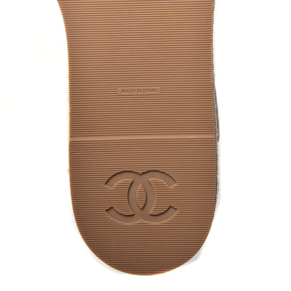 Chanel Lambskin Cap Toe CC Espadrille Sandals 40 Beige Black 9 of 10