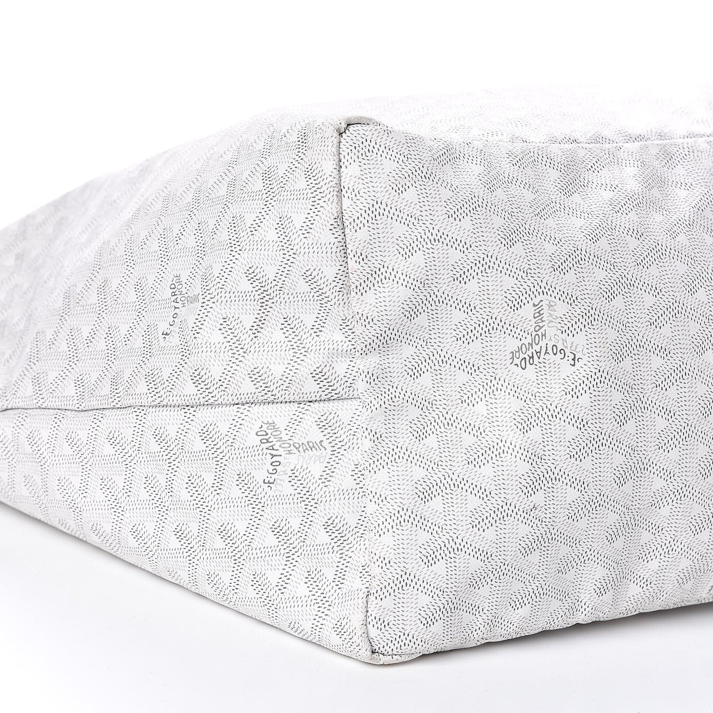 Goyardine Saint Louis GM White
