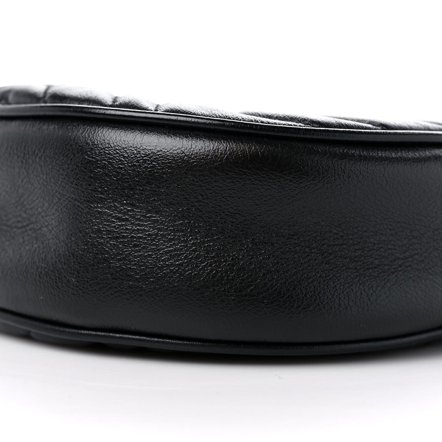 Azalea Calfskin Matelasse Heart Mini GG Marmont Round Shoulder Bag Black