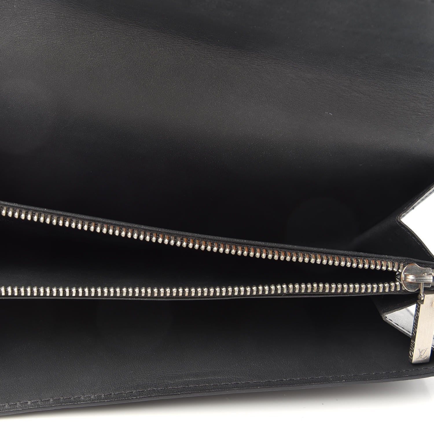 Louis Vuitton Mat Monogram Sarah Wallet Gris 5 of 6