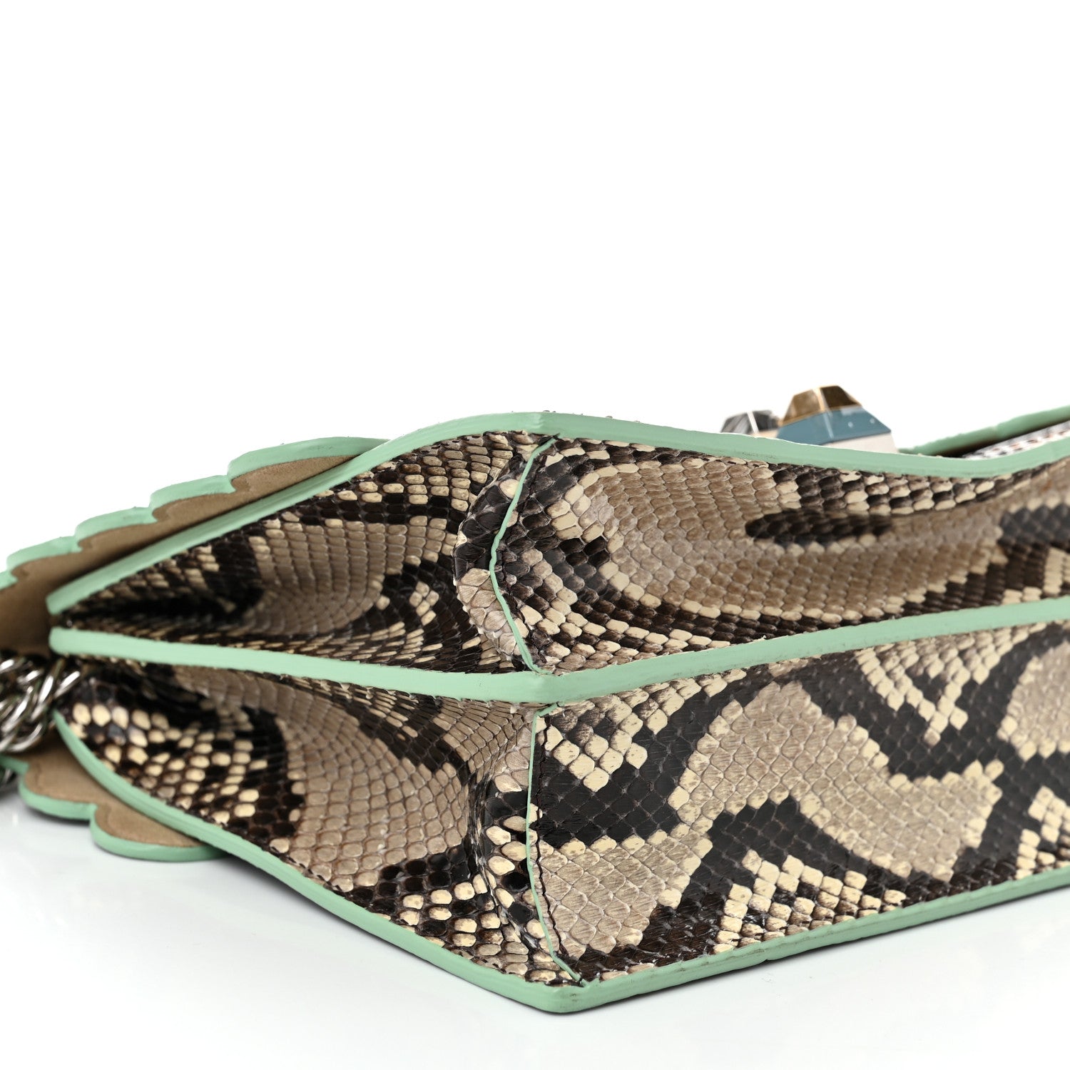 Fendi Snakeskin Scalloped Studded Kan I Shoulder Bag Borchie Borchie Pavone Makeup 9 of 10