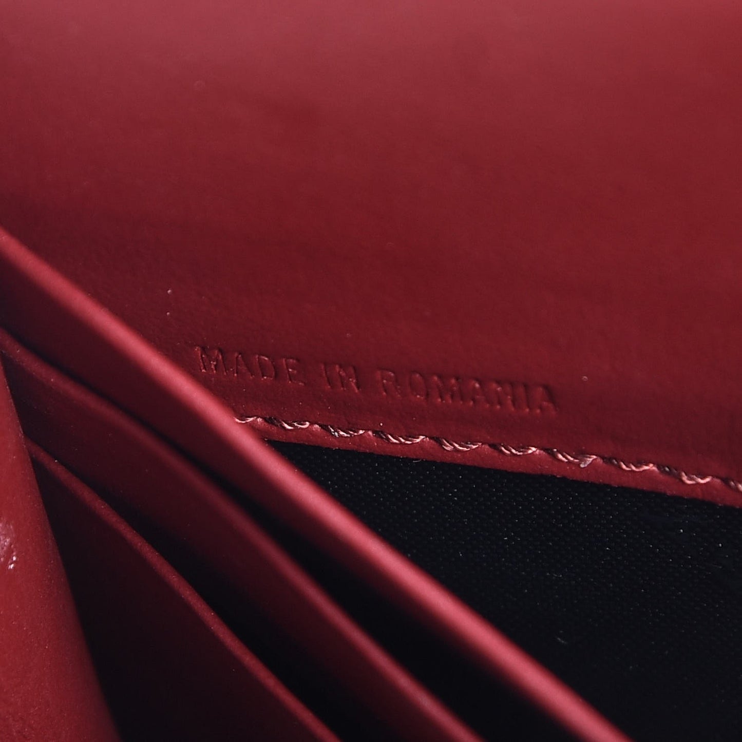 Vintage Check Henley Wallet On Chain Crimson