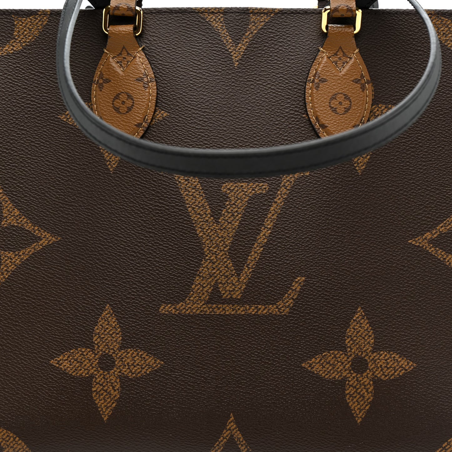 Reverse Monogram Giant Onthego MM