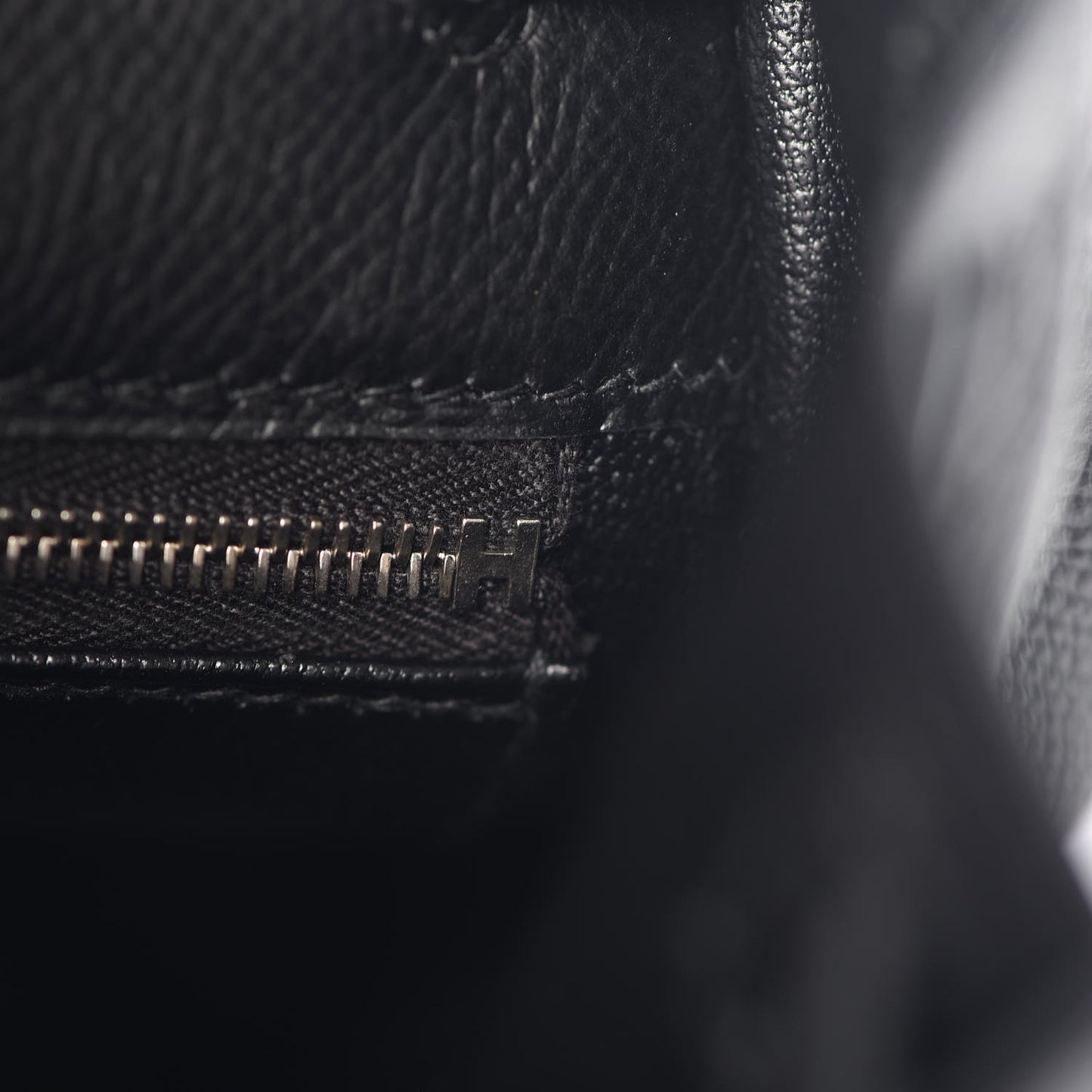 Epsom Kelly Sellier 28 Black