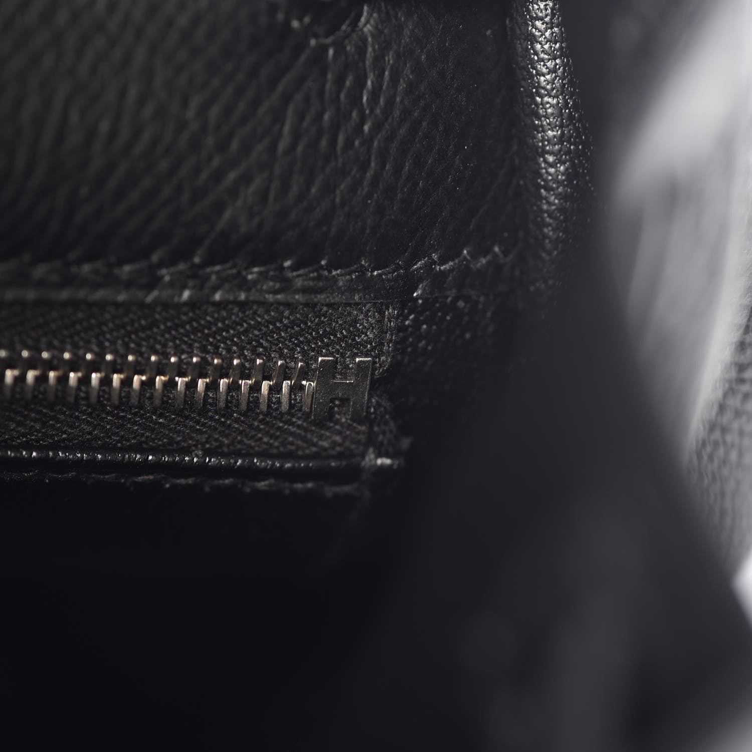 Hermes Epsom Kelly Sellier 28 Black 14 of 40
