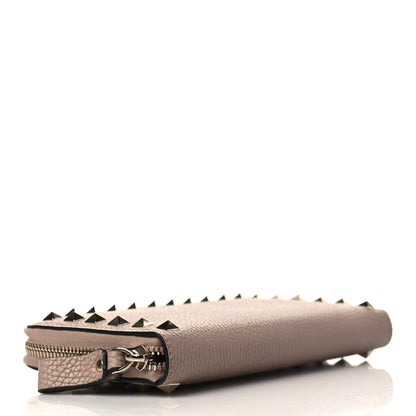 Valentino Garavani Pebbled Calfskin Rockstud Zip Around Wallet Poudre 4 of 7