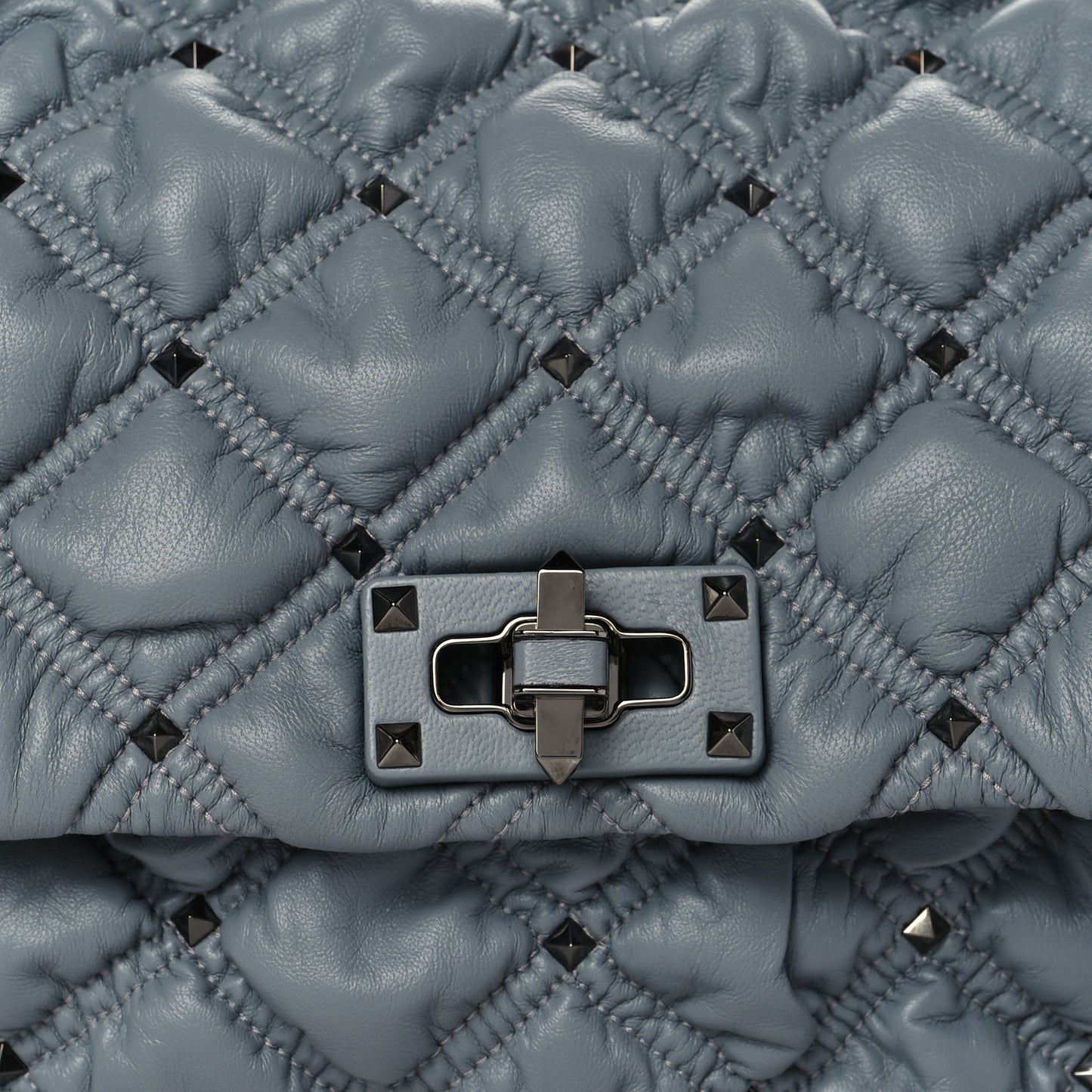 Nappa Medium Spikeme Shoulder Bag Nuage
