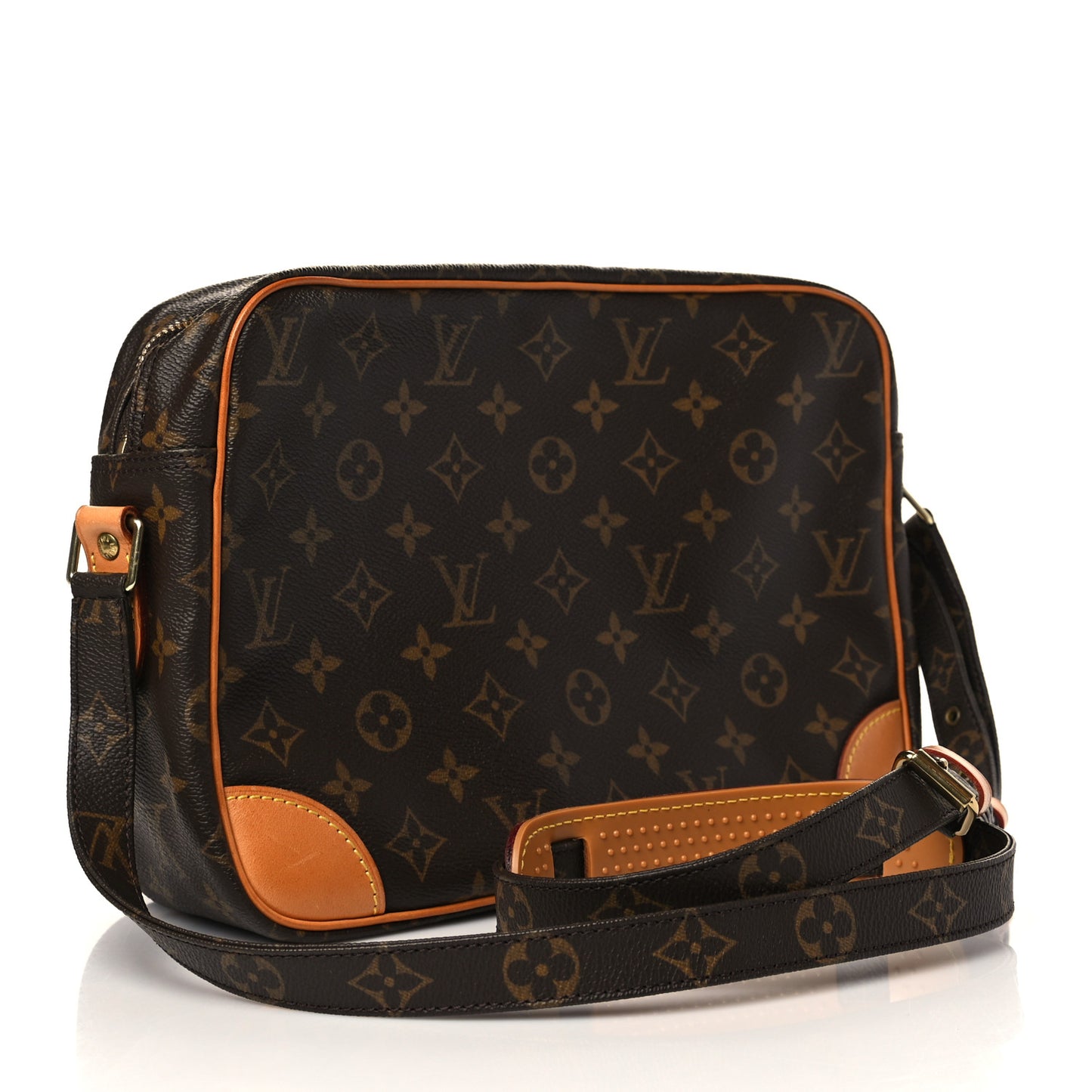 Monogram Nil 28