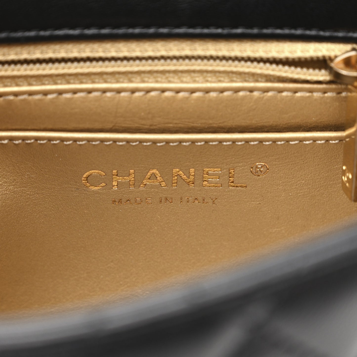 Lambskin Quilted Mini Pearl Crush Flap Black