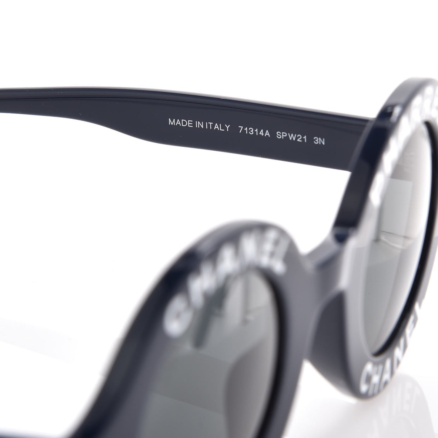 x Pharrell Williams Round 19mm Sunglasses Indigo Gris